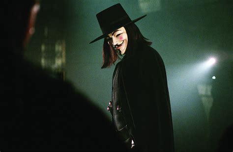 V for Vendetta: Chuyện về một chiến hữu bí ẩn và sự trỗi dậy của người dân London!